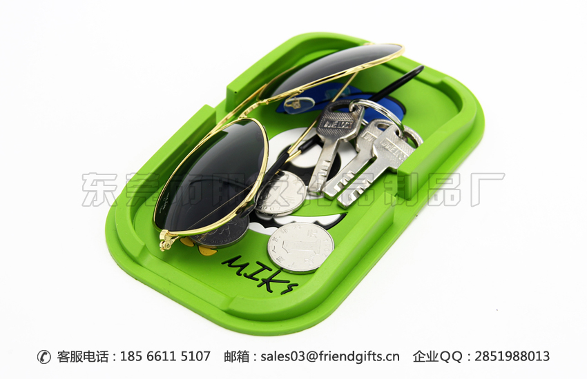 資深訂制卡通置物手機(jī)車載防滑墊、汽車防滑墊廠家